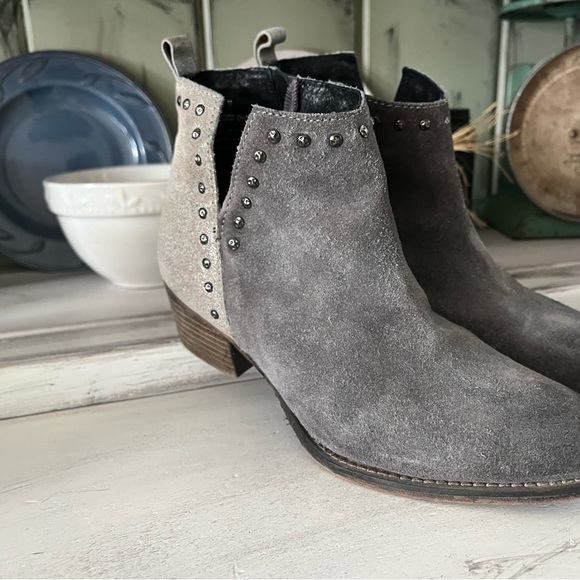 Grey/silver studded booties by DIBA.True - Picture 2 of 9